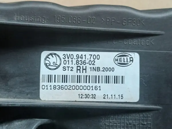 Halogen Höger Framlykta SKODA SUPERB III OEM 3V0941700 image 5