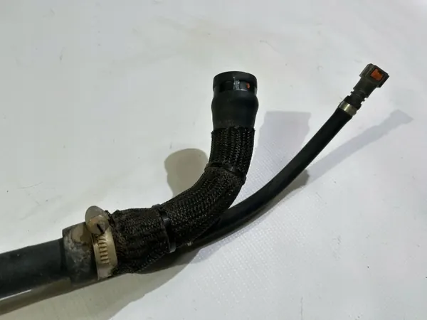 Pescoço de enchimento combustível OEM CL3V9034RA Ford F150 2009-2014 image 5