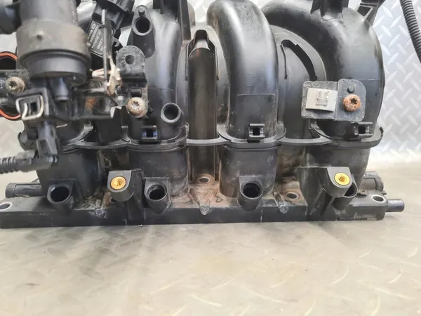 Coletor de admissão 1.6 A16XER Opel Astra IV J image 6