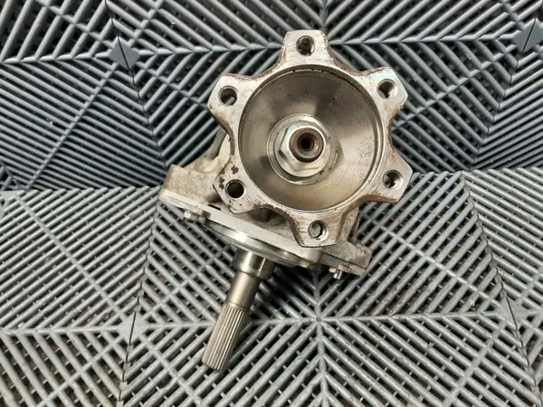 Reductor de caja Nissan OEM 33100-1AT0A - Usado image 6