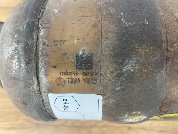 DPF-suodatin OEM 1784719X Dodge Charger/Challenger image 8