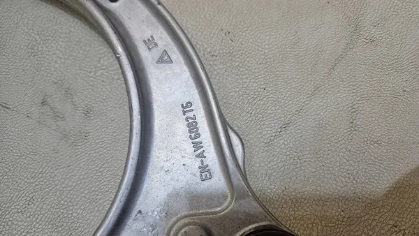 Braccio di Controllo Superiore BMW 5 G60 G61 8833037 image 9