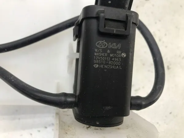 Kia Picanto III spolarpump OEM 98610-G6500 image 4