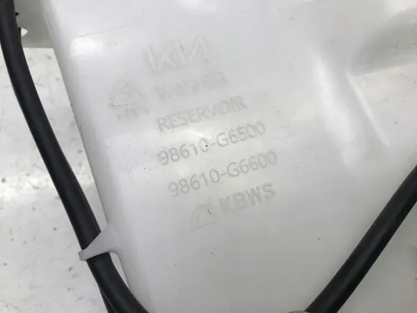 Kia Picanto III spolarpump OEM 98610-G6500 image 9