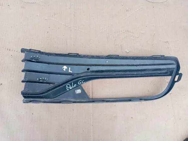 Grade de Farol de Neblina Esquerdo VW POLO 6C 6C0941661D image 6