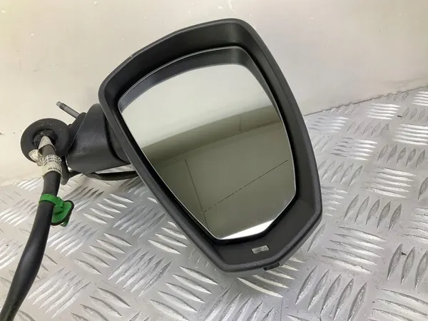 Oikea Sähköspeci Audi A3 S3 2014 8V7857410A image 9