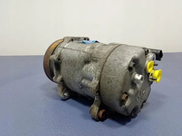 Compresseur A/C OEM 1J0820803K pour Skoda Octavia I Lift image 4