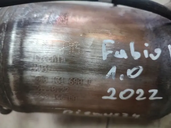 Skoda OE Katalysator OEM 2Q0166BA image 3