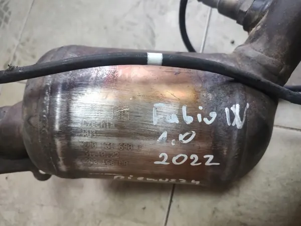 Skoda OE Katalysator OEM 2Q0166BA image 7