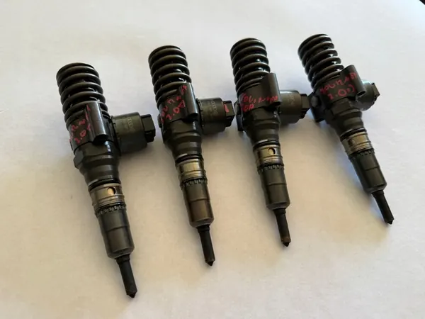 Injecteur VW SEAT SKODA DODGE 2.0 TDI 03G130073G image 2