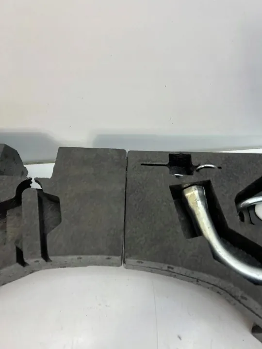 OEM 8P0864501D Tavaratilan lattia Audi S3 8V SB image 9