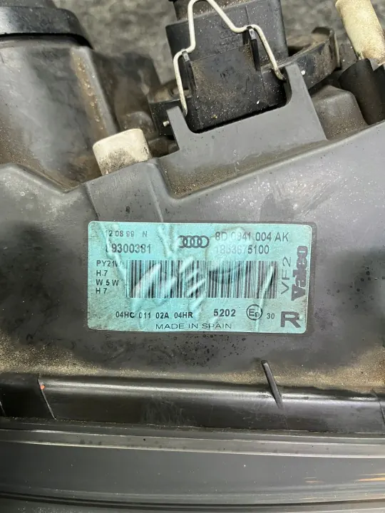 Audi A4 B5 FL rechter Frontscheinwerfer OEM 8D0941004AK image 10