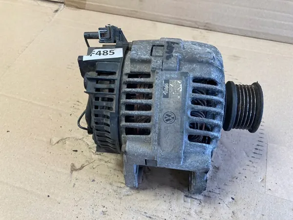 VW GOLF 3 III 1.6 Vaihtovirtageneraattori VALEO 037903023 image 2