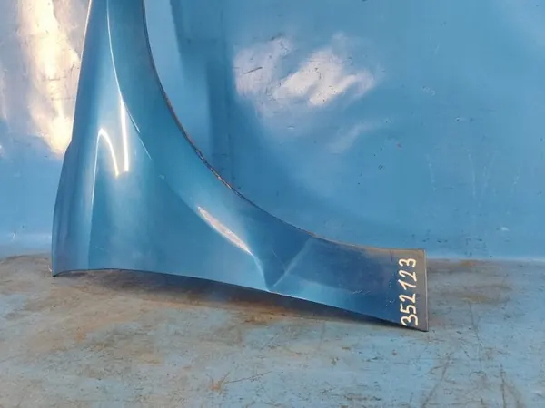 Hyundai Elantra (2016-2018) Främre högra skärm image 2