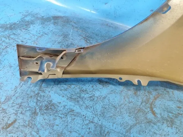 Hyundai Elantra (2016-2018) Främre högra skärm image 6