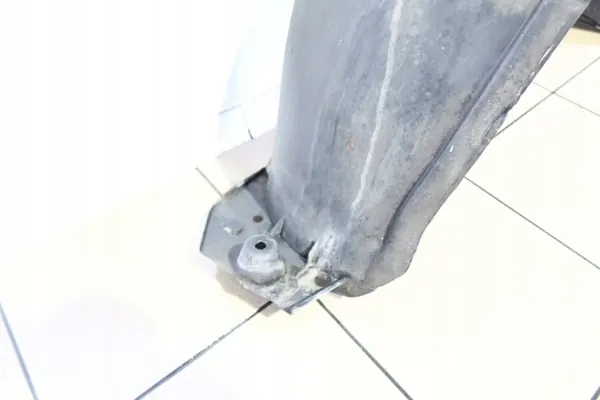Mercedes CL Taka Oikea Pyöränkaari OEM 2156980430 image 4