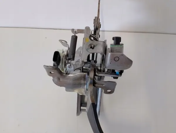 Pedal de embrague freno LEXUS NX II 350H OEM image 4