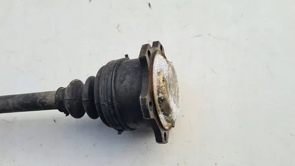 Vänster drivaxel Audi A4 B7 image 2
