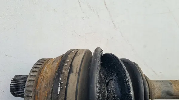 Vänster drivaxel Audi A4 B7 image 5