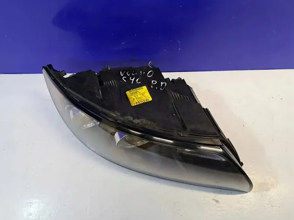 Oikea Etuheijastinlamppu Volvo S40 2004- OE 31335246 image 2
