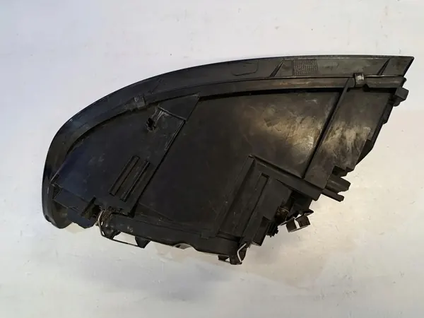 Oikea Etuheijastinlamppu Volvo S40 2004- OE 31335246 image 4