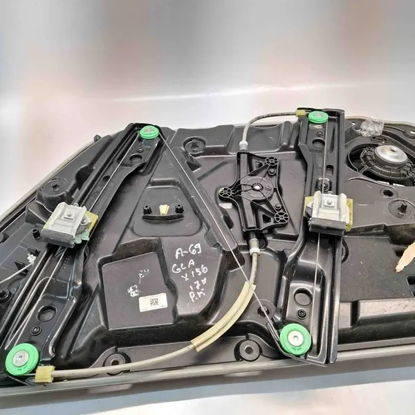 Elevador de vidro dianteiro esquerdo Mercedes-Benz GLA (X156) A1667200135 image 4