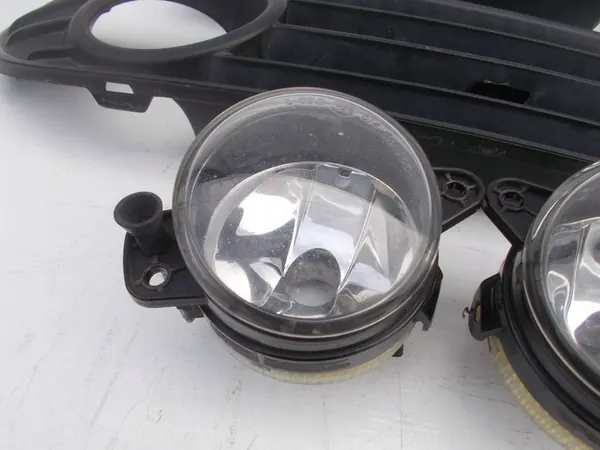 Copertura Griglia Paraurti VW Polo 9N3 Destra image 5