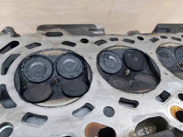 Toyota Sylinterikansi OEM GŁOWICA 1ZZ 1.8 VVT-i:lle image 6
