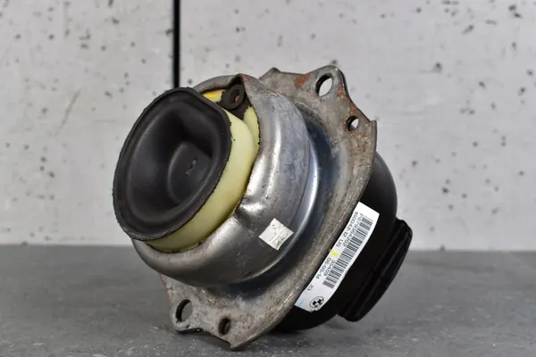 BMW X5M E70 F85 X6M E71 F86 Supporto Motore 6793642 image 4