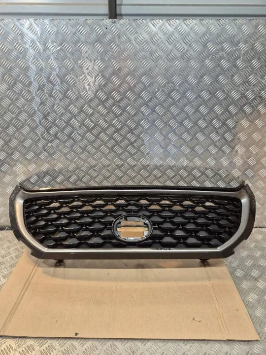 Toyota Corolla Cross Grill OEM 5311416060 - Begagnad image 2