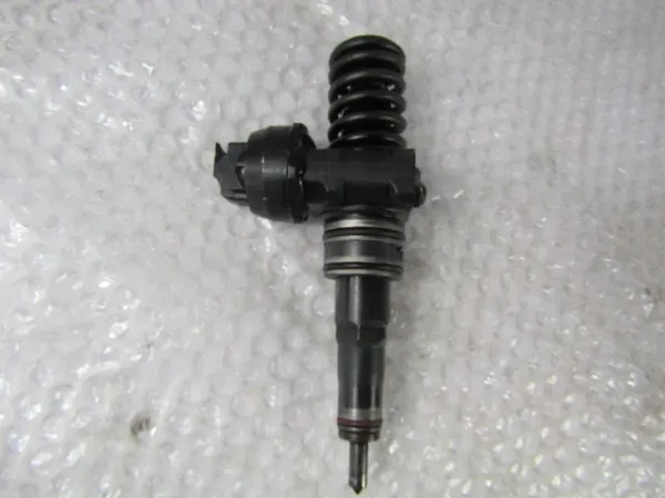 Scheibenwaschpumpe OEM AK-6-62576 VW Passat B6 - Gebraucht image 3