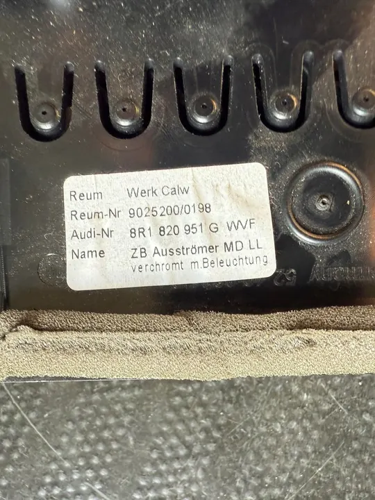 Grade de ventilação central Audi Q5 08- 8R1820951G image 10