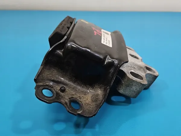 Motorsteun Linkerkant voor VW Tiguan II 1.5 TSI image 4