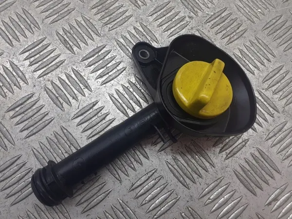 Renault Öl-Einfüllstutzen OEM 8200639421A - Gebraucht image 2