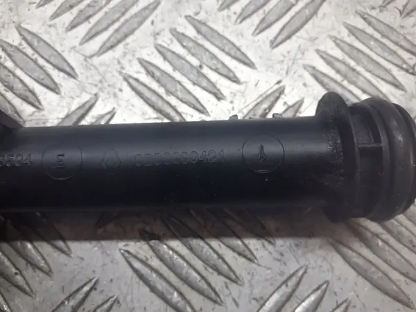 Renault Öl-Einfüllstutzen OEM 8200639421A - Gebraucht image 3
