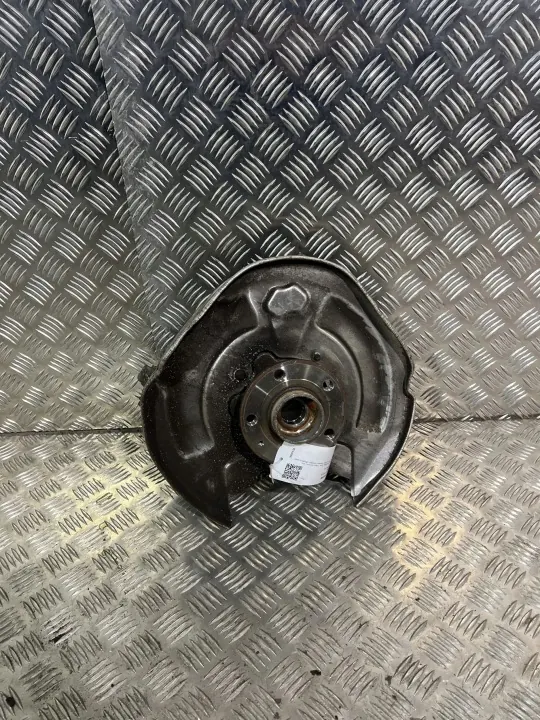 Volvo XC90 2018 Bakre Hjulnav OEM 31658320 image 2