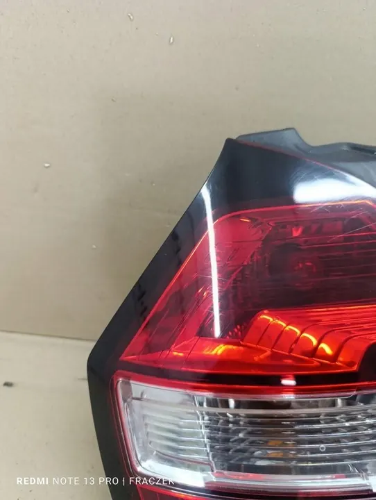 Luz trasera izquierda Renault Twingo III 265555949R image 6