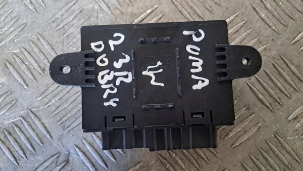 Ford Puma MK2 2023 Linker Voor Module OEM LU5T-14B531-AF image 4