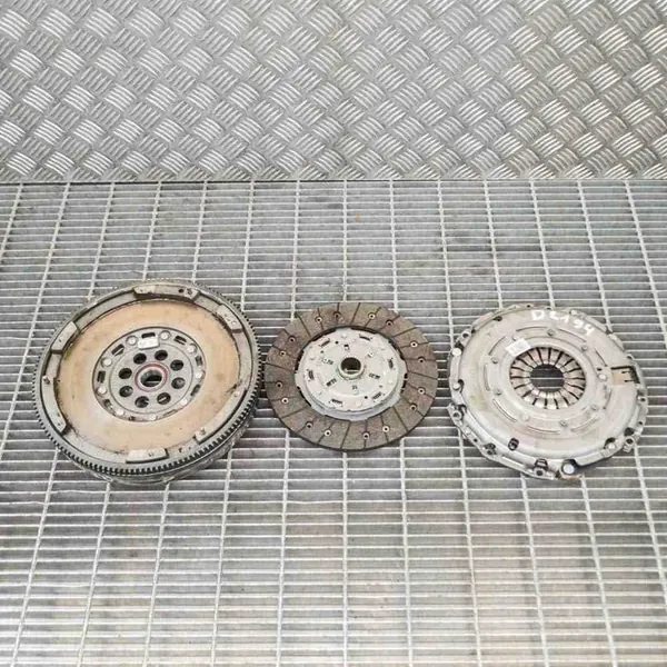 Kytkinpaketti Mercedes-Benz GLA (X156) A0262500501 A2700300205 image 3