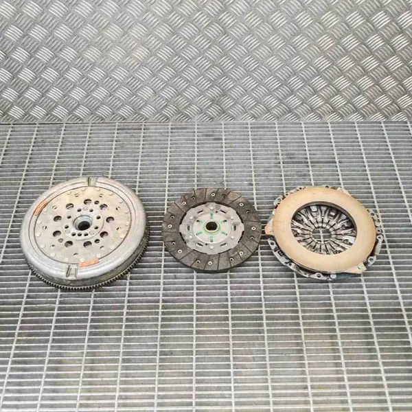 Kytkinpaketti Mercedes-Benz GLA (X156) A0262500501 A2700300205 image 4