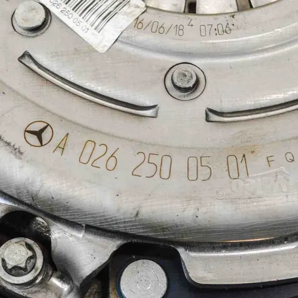 Kytkinpaketti Mercedes-Benz GLA (X156) A0262500501 A2700300205 image 5