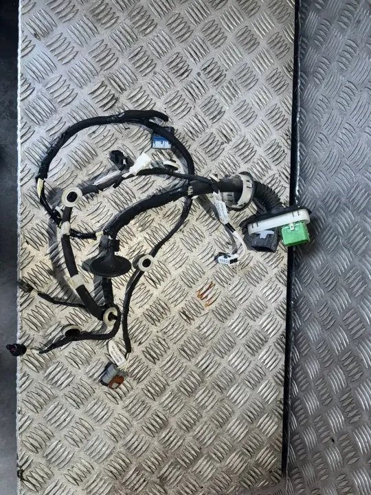 OEM 9825267380 Etuovi vasen johdotuskimppu image 2