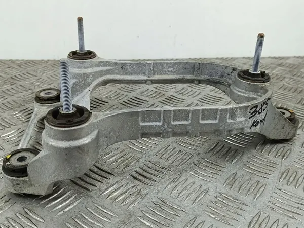 Support de compresseur de climatisation Hyundai Ioniq 5 2023 FM879HNEAA image 3