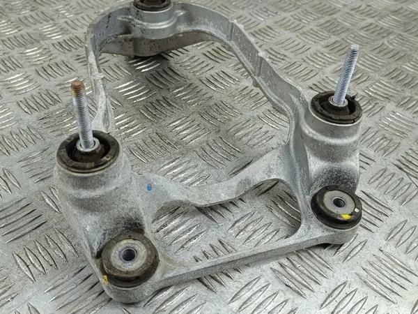 Support de compresseur de climatisation Hyundai Ioniq 5 2023 FM879HNEAA image 5