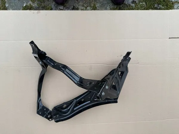 Support phare gauche OEM 2076200 Mercedes Classe E image 4