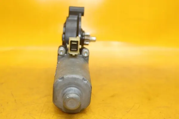 Oikean Etuikkunan Moottori Saab 95 II image 3