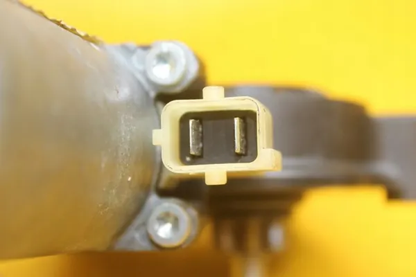 Oikean Etuikkunan Moottori Saab 95 II image 9