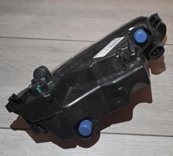 Hella Oikea DRL Valo OEM 5F0941702A Seat Leonille image 3