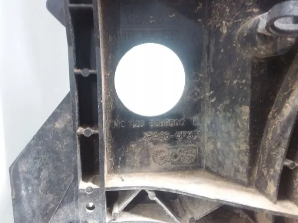 Carcaça Ventilador Renault OEM MC1123859956Q - Usado image 3