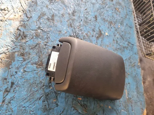 Reposabrazos CEED 2 Cuero Negro OEM - Kia Ceed II 2012-2017 image 5